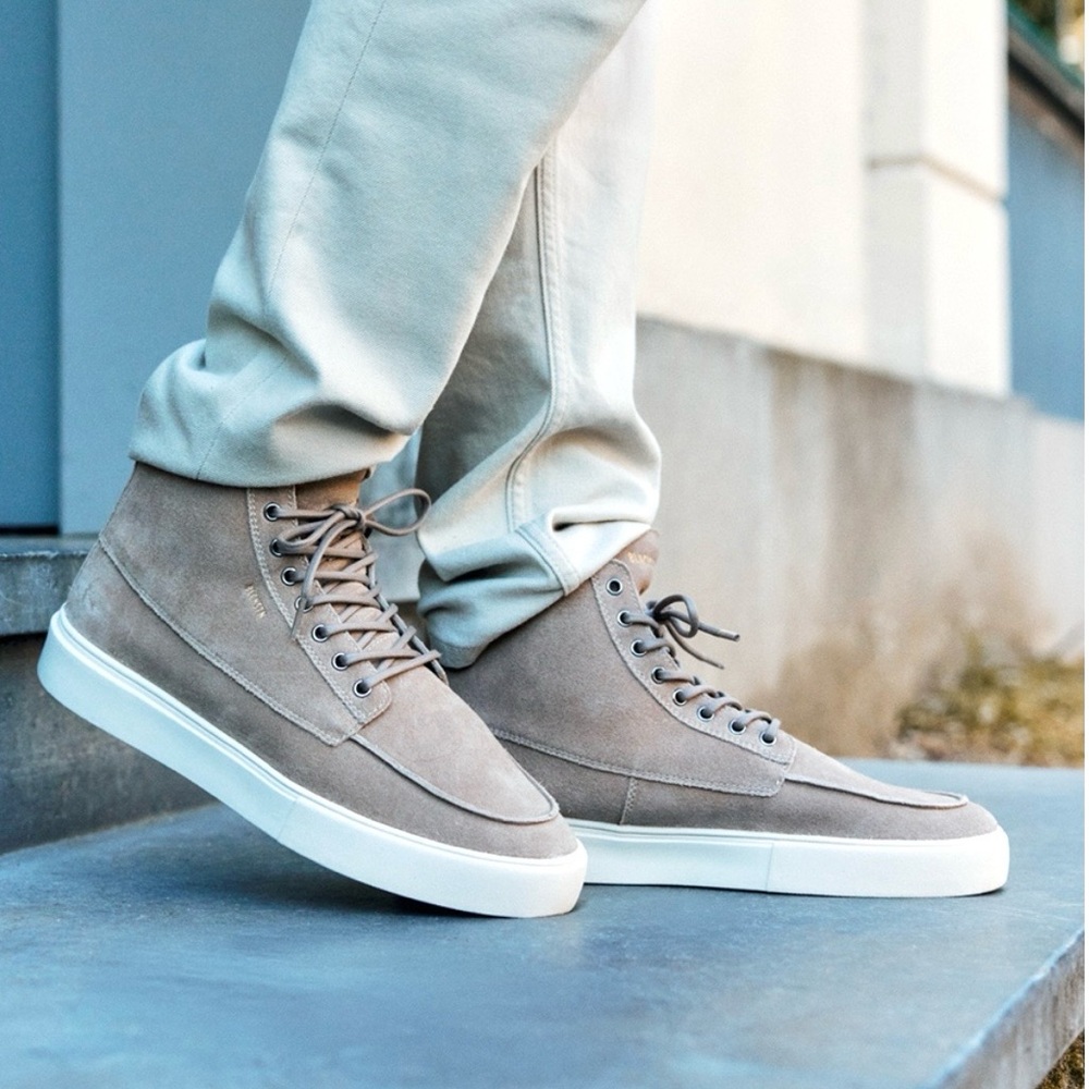 Old Navy Men's Midtop Grey Faux Suede Lace Up Sneakers Shoes Size 12 NWOT